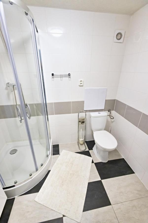 Apartmán Theo Veľký Slavkov Esterno foto