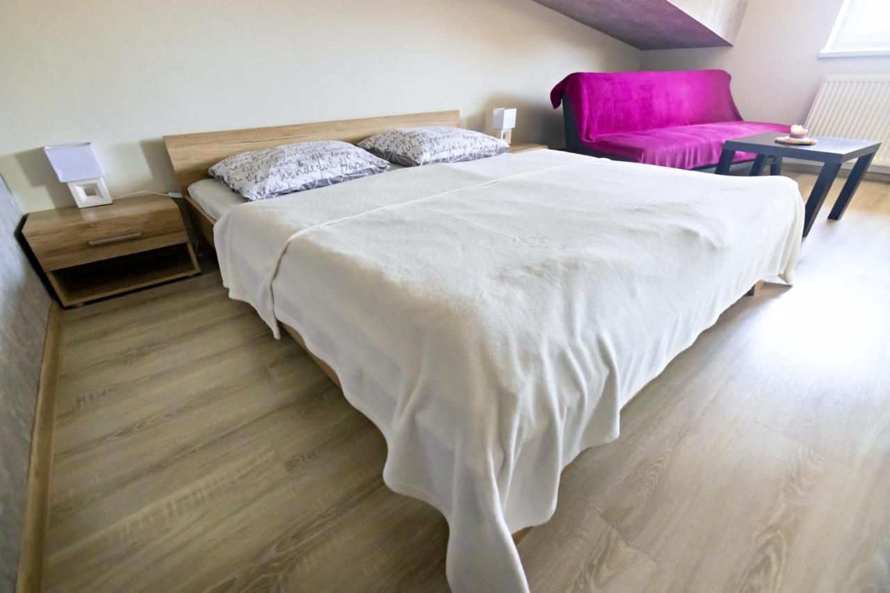 Apartmán Theo Veľký Slavkov Esterno foto