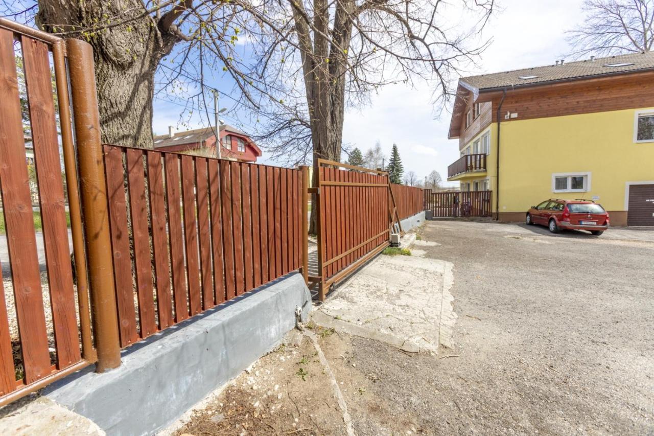 Apartmán Theo Veľký Slavkov Esterno foto